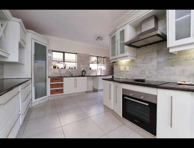 3 BEDROOM PROPERTY TO RENT IN CEDAR LAKES